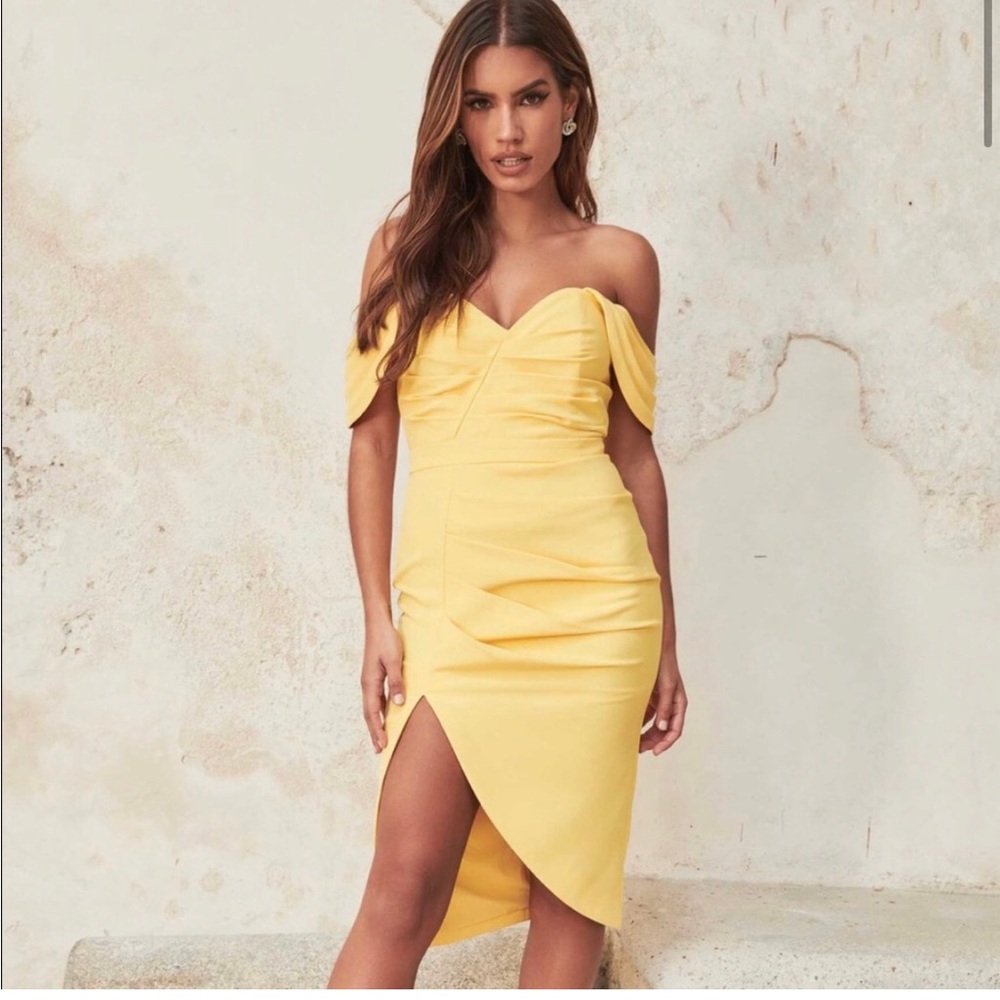 Pleated Bardot MIDI dress in lemon yellow!